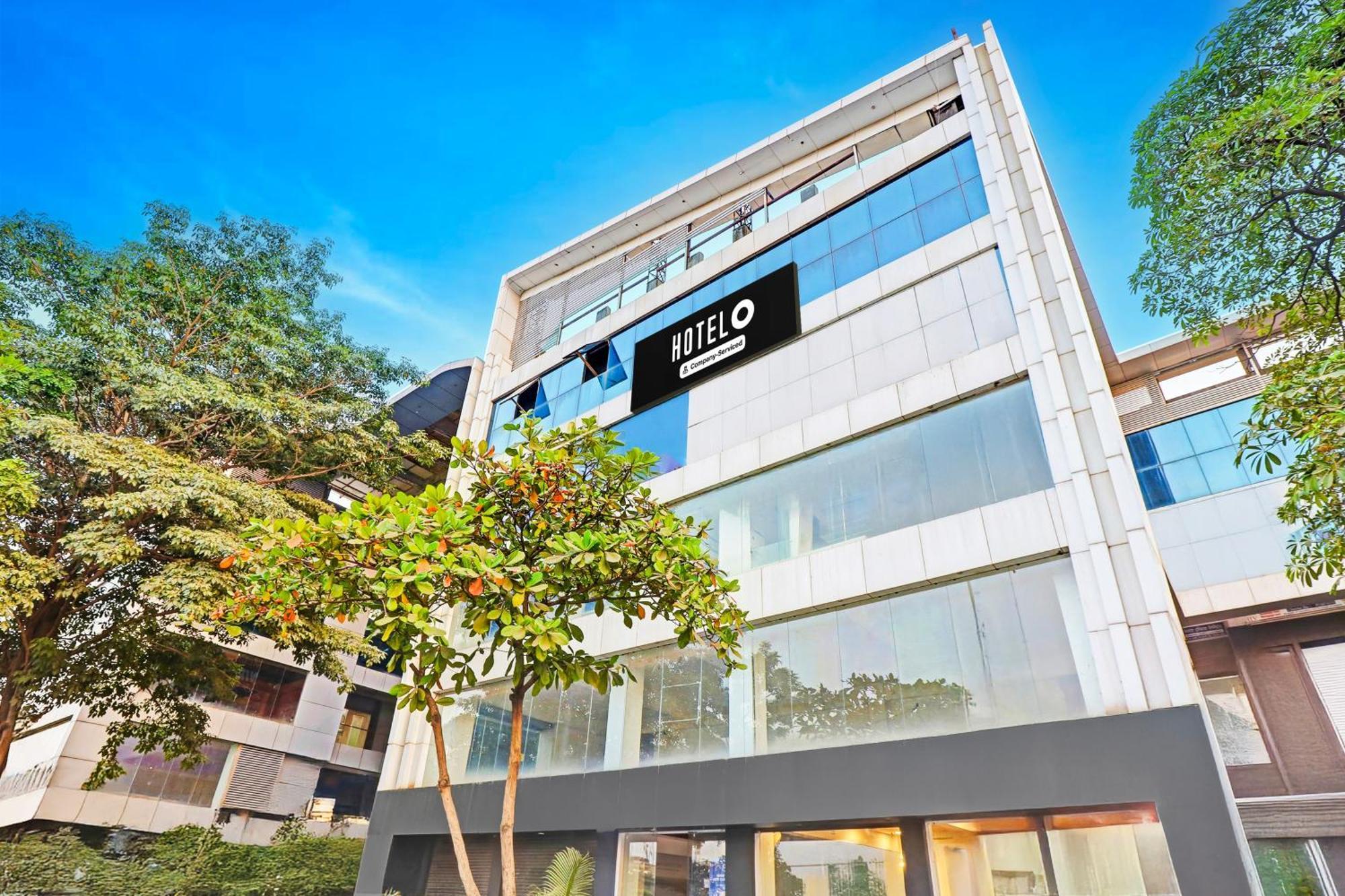 Super Hotel O Althan Formerly Hotel Niraant Surat Luaran gambar