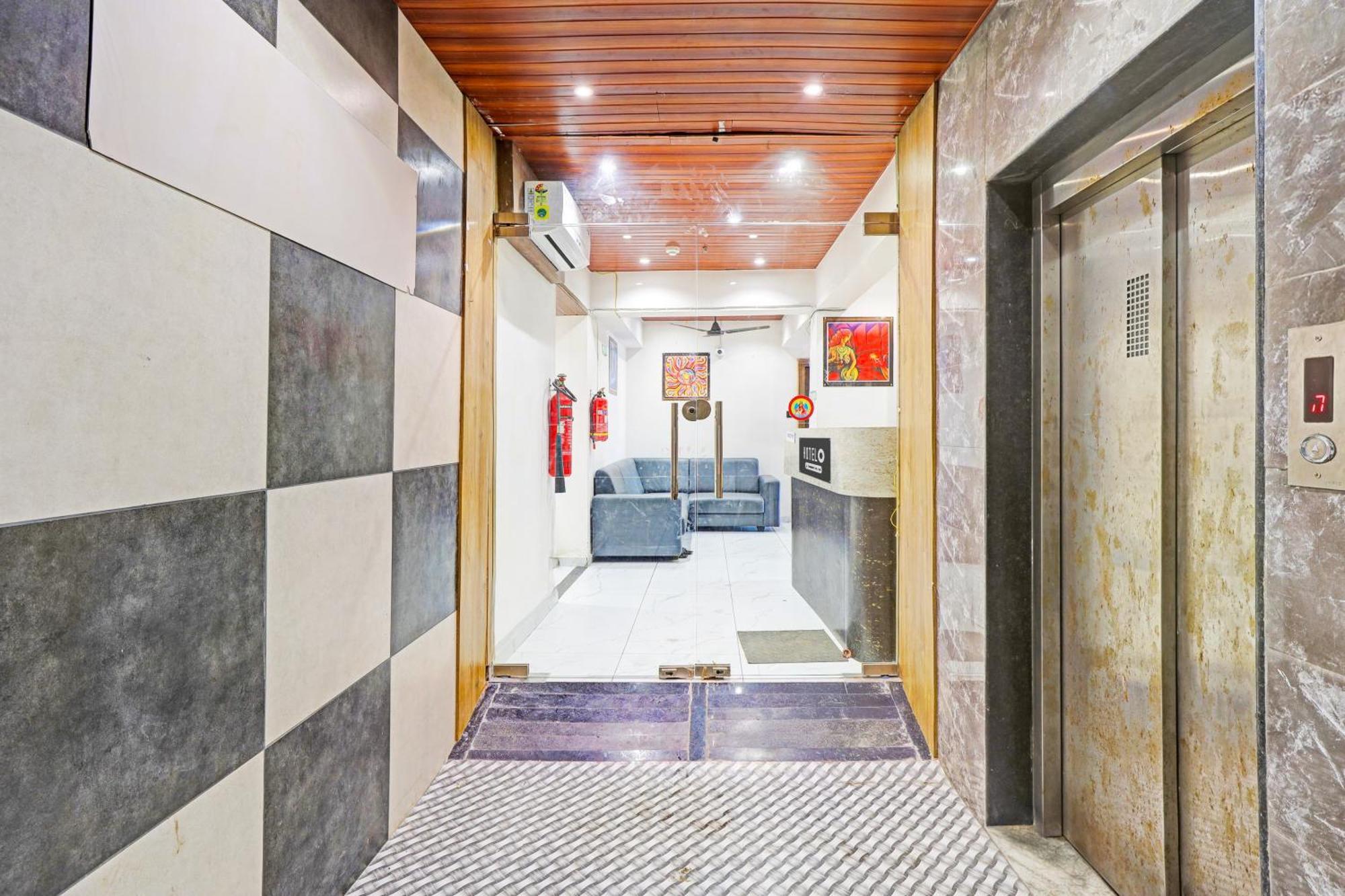 Super Hotel O Althan Formerly Hotel Niraant Surat Luaran gambar