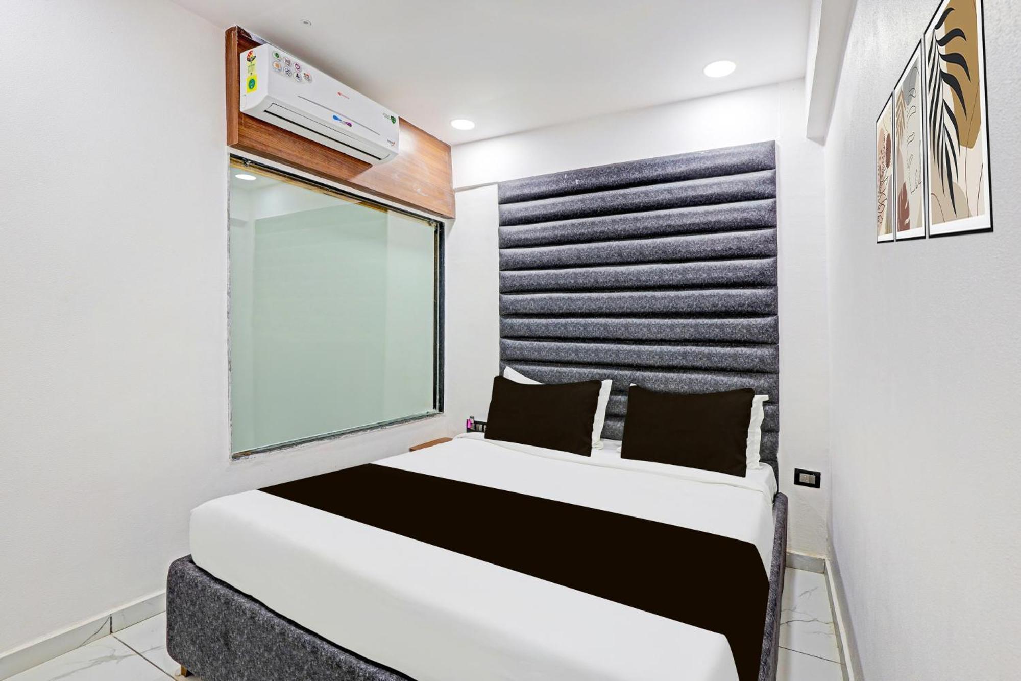 Super Hotel O Althan Formerly Hotel Niraant Surat Luaran gambar