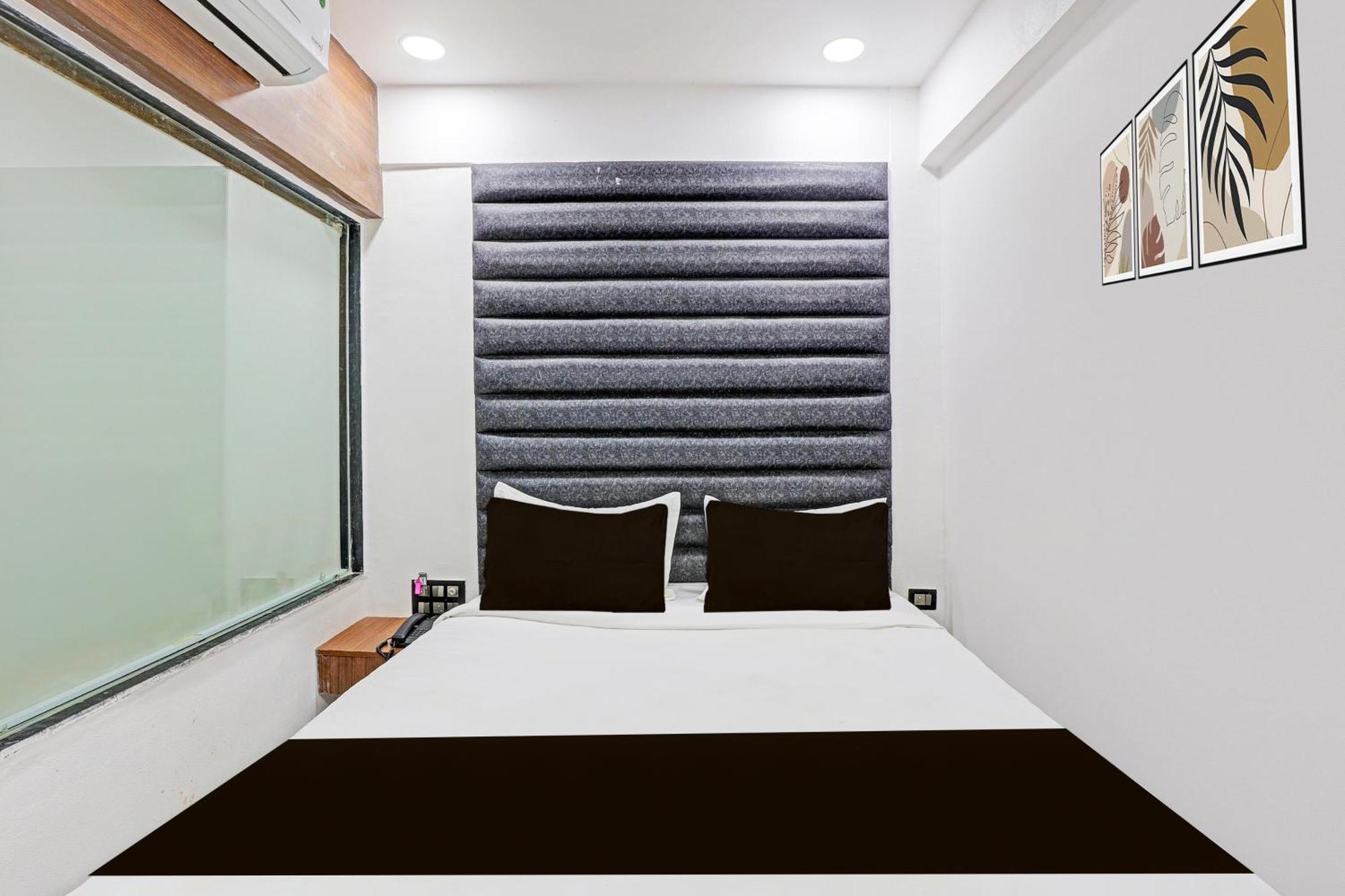 Super Hotel O Althan Formerly Hotel Niraant Surat Luaran gambar